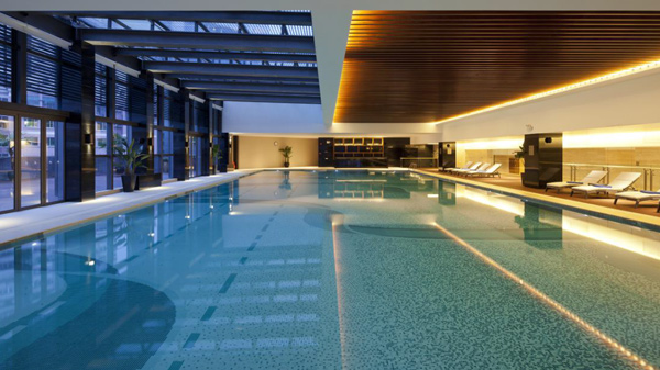 南寧長(zhǎng)江源泳池工程廠(chǎng)家教大家如何降低水耗和電耗