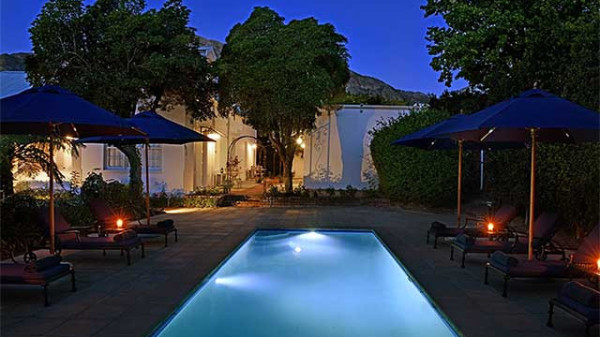 別墅泳池做好水處理之后還需要換水嗎？